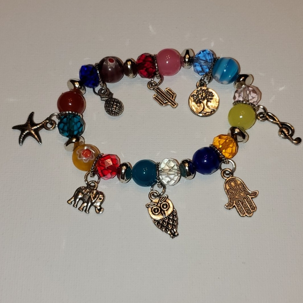 Charm bracelet stretch